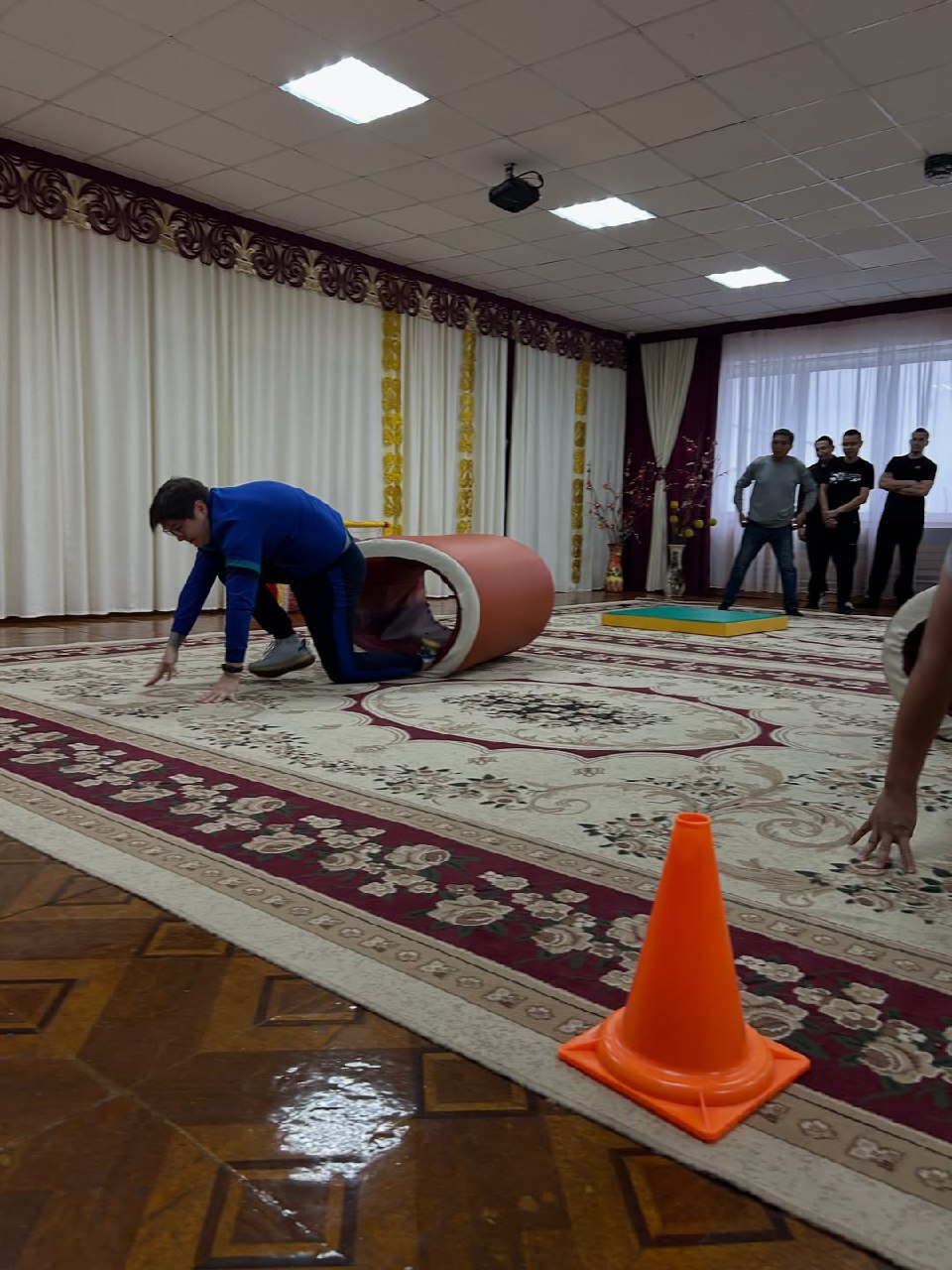 photo_5415787996453211222_y