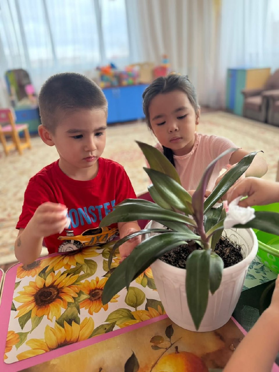 photo_5424971482640617077_y