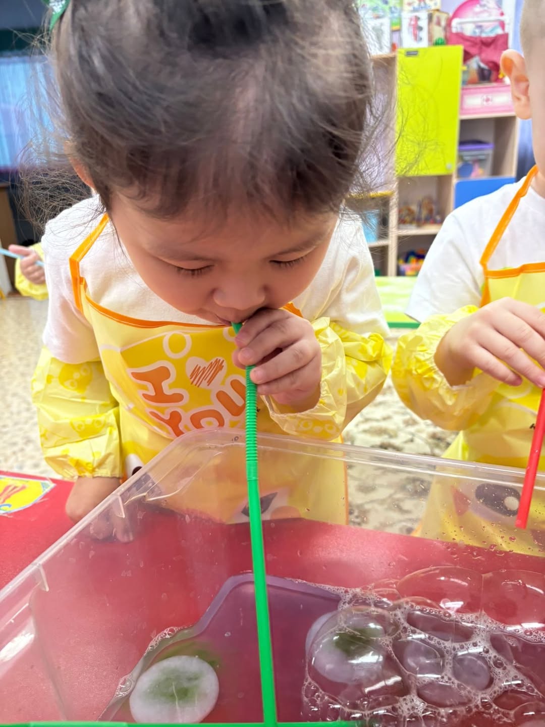 photo_5424971482640617095_w