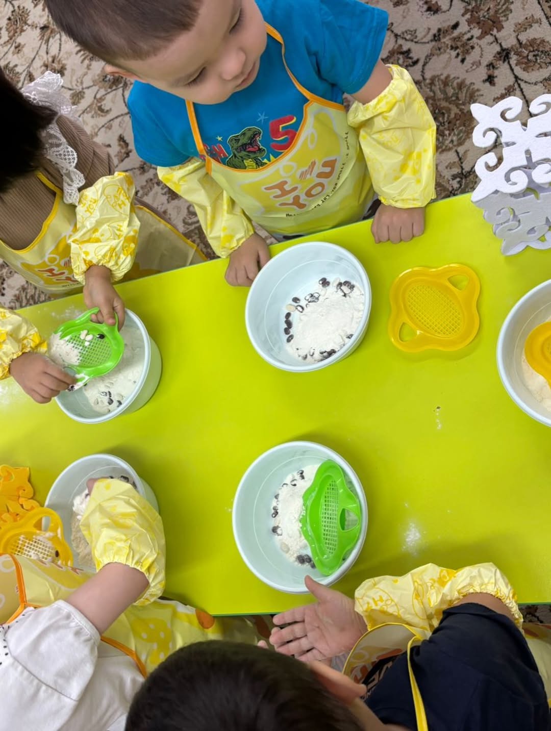 photo_5424971482640617098_w